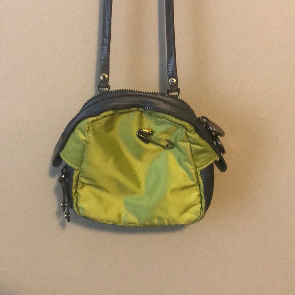 HB crossbody